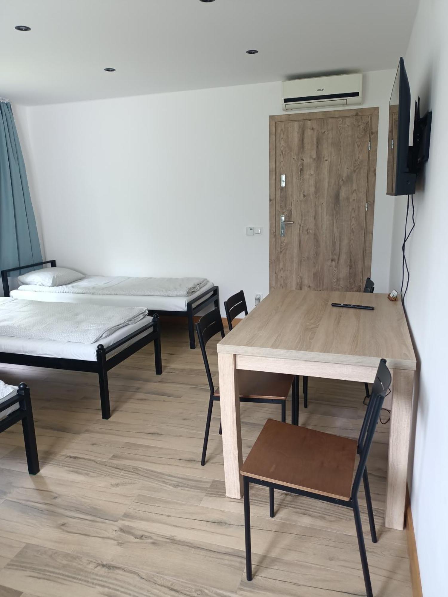 Letnia Oaza "Akacja" Apartman Sobienie Jeziory Kültér fotó