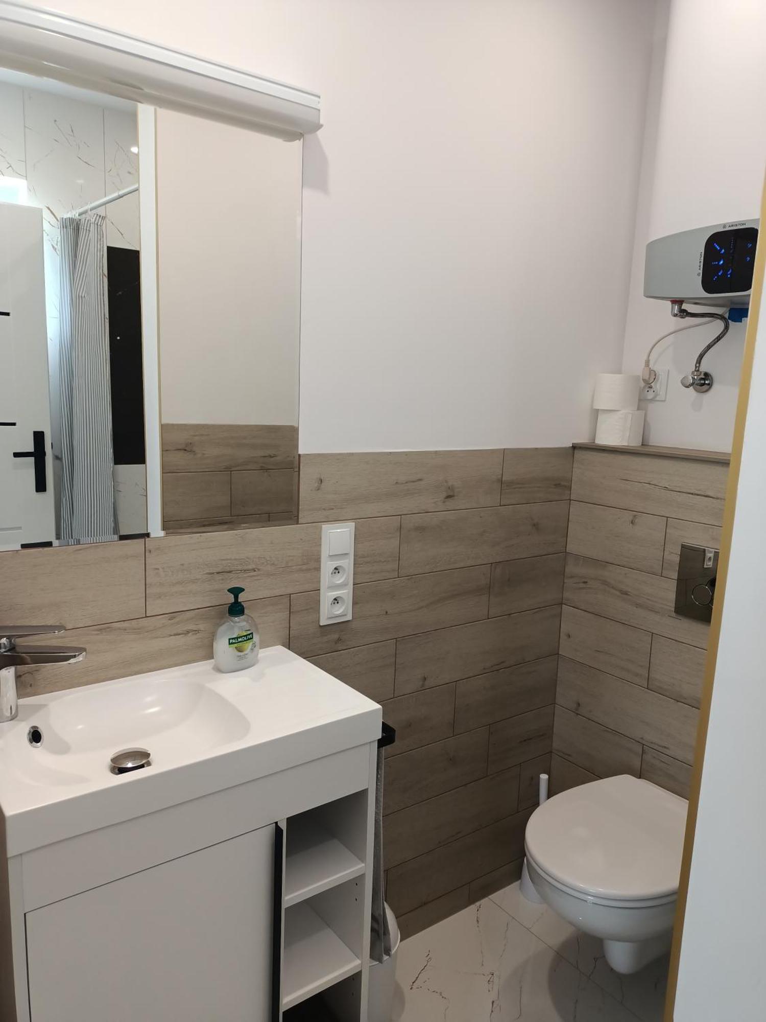Letnia Oaza "Akacja" Apartman Sobienie Jeziory Kültér fotó