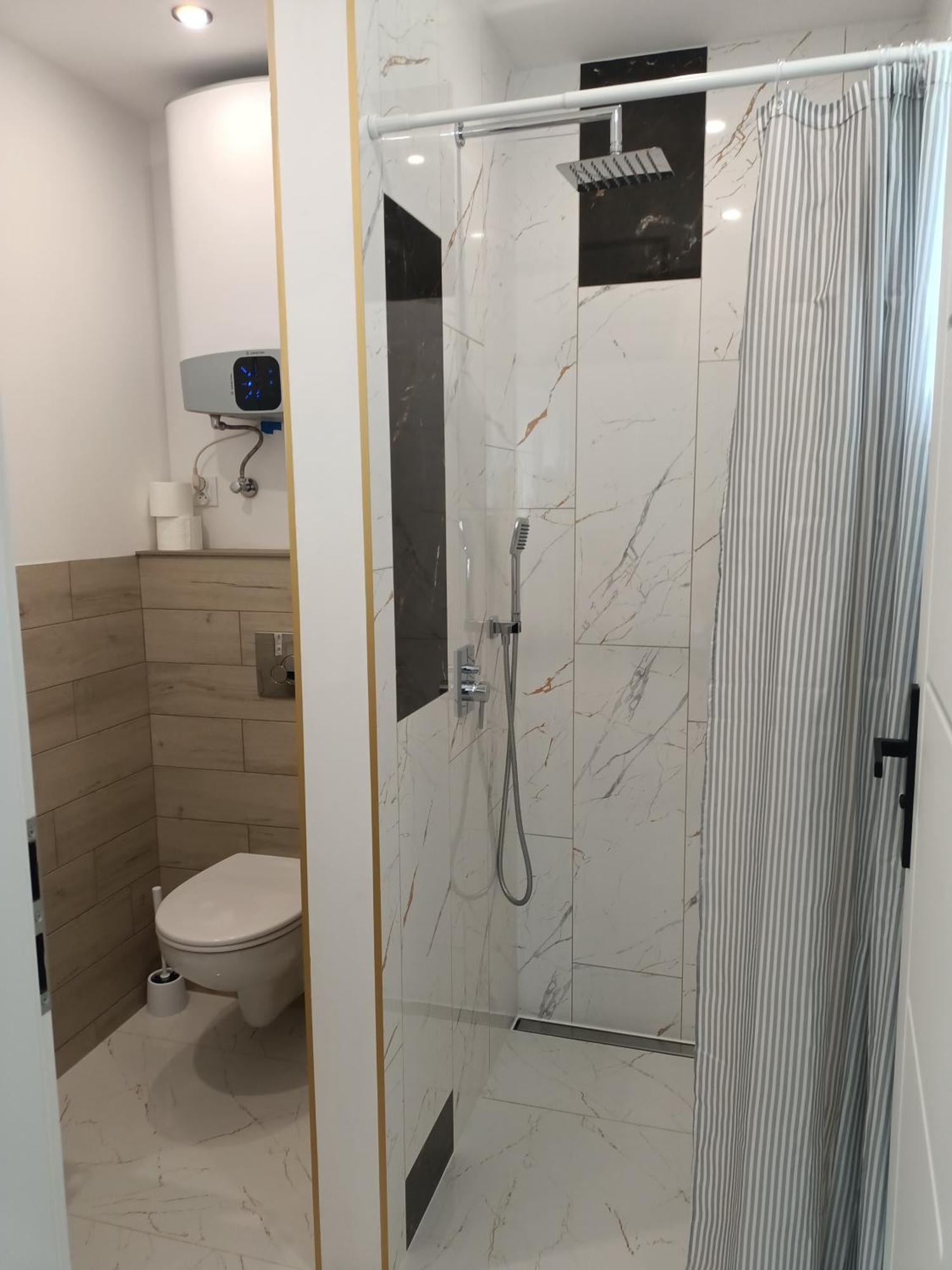 Letnia Oaza "Akacja" Apartman Sobienie Jeziory Kültér fotó