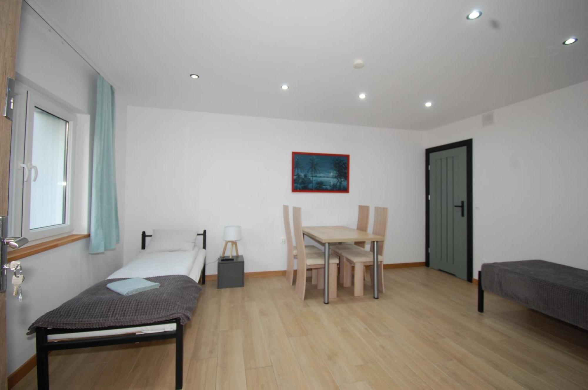 Letnia Oaza "Akacja" Apartman Sobienie Jeziory Kültér fotó